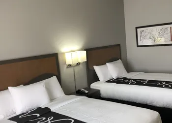 Hotel Glenpool hotel thumbnail 6