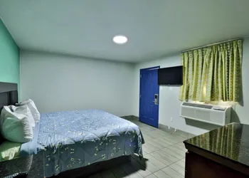 El Tejas Motel hotel thumbnail 2