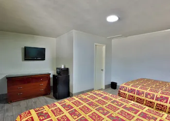 El Tejas Motel hotel thumbnail 7