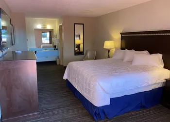 Executive Inn hotel thumbnail 5