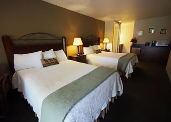 Redwood Garden Inn hotel thumbnail 5