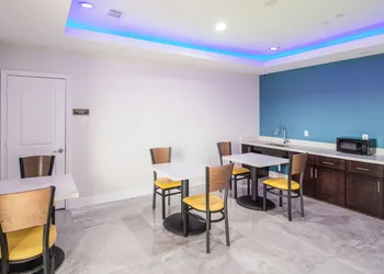 Scottish Inn & Suites Houston Willowbrook hotel thumbnail 2