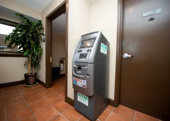 Casa Bella Inn - Huntington Park hotel thumbnail 2