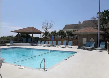 Surf Suites hotel thumbnail 7