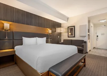 Executive Residency by Best Western Calgary City View North hotel thumbnail 6