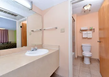 Frontier Motel hotel thumbnail 7