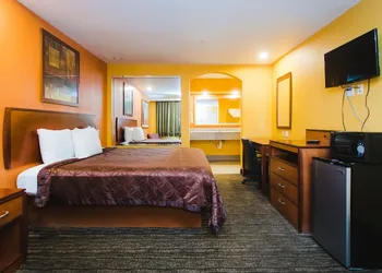 Express Inn Gulf Bank hotel thumbnail 7