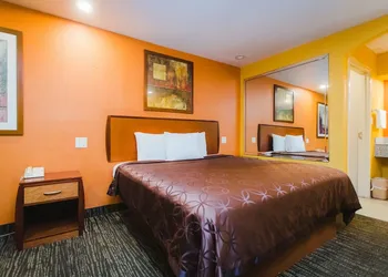 Express Inn Gulf Bank hotel thumbnail 8