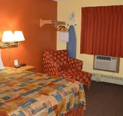 Burnsville Inn & Suites hotel detail image 4
