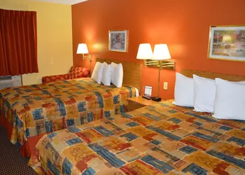 Burnsville Inn & Suites hotel thumbnail 7