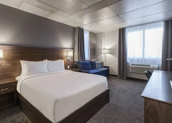 Imperia Hotel & Suites Boucherville hotel thumbnail 4