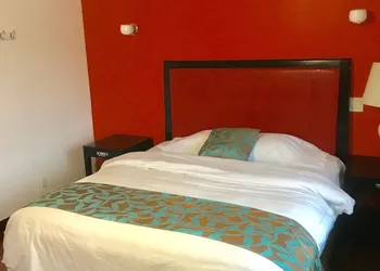 Norwalk Inn & Suites hotel thumbnail 8