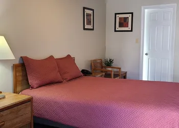 Beston Inn Seattle hotel thumbnail 5
