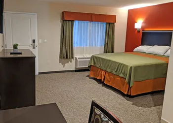 Epic Hotel hotel thumbnail 4