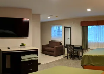Epic Hotel hotel thumbnail 5