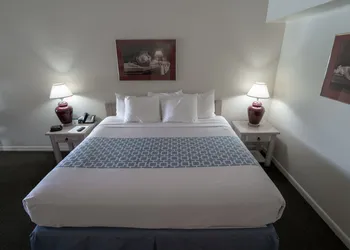 White's City Cavern Inn hotel thumbnail 5