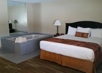 Rivertown Inn hotel thumbnail 5