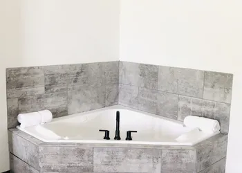 Hy-Lo Hotel hotel thumbnail 7