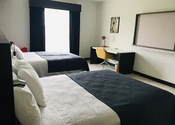 Hy-Lo Hotel hotel thumbnail 8