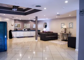 Apm Inn & Suites hotel thumbnail 3
