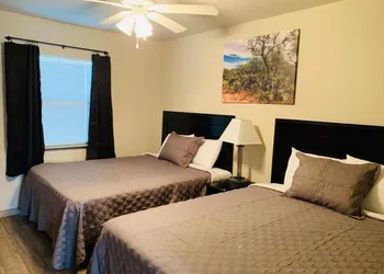 Eagle's Den Suites Andrews a Travelodge by Wyndham hotel thumbnail 7