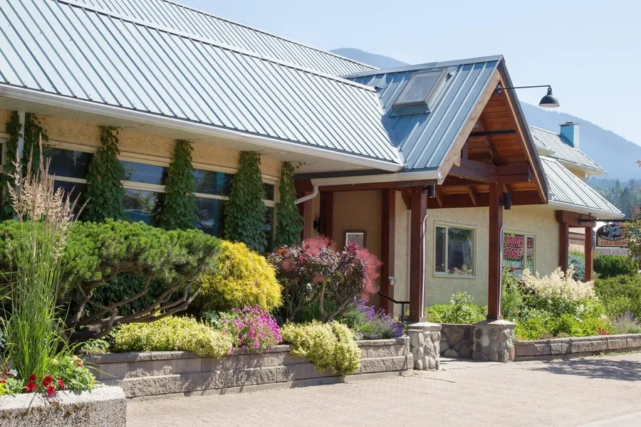 The Lodge at Arrow Lakes hotel detail image 6