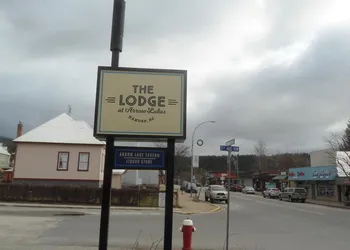 The Lodge at Arrow Lakes hotel thumbnail 8