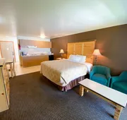 Sisters Inn And Suites hotel detail image 3