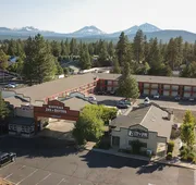 Sisters Inn And Suites hotel detail image 7