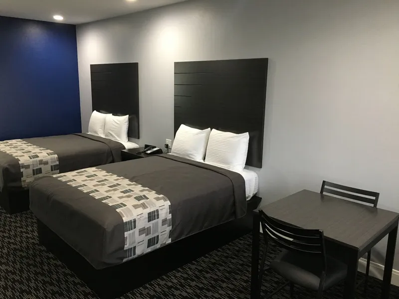 Platinum Inn and Suites hotel detail image 2