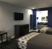 Platinum Inn and Suites hotel detail image 3
