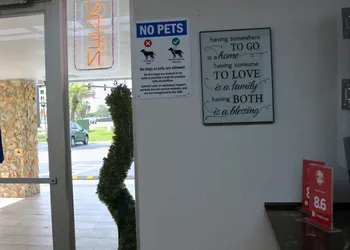 Magic Key (No Resort Fee) hotel thumbnail 6
