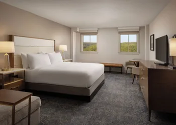 Pomeroy Hotel Fort McMurray hotel thumbnail 6