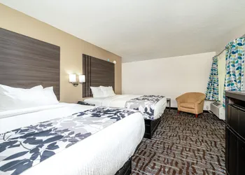 Bear Creek Inn hotel thumbnail 3
