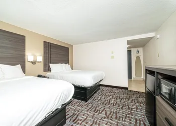 Bear Creek Inn hotel thumbnail 8
