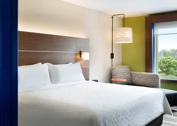 Holiday Inn Express & Suites Middletown by IHG hotel thumbnail 5