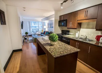 MiCasa Suites - Stylish Condo in the Heart of Downtown hotel thumbnail 7