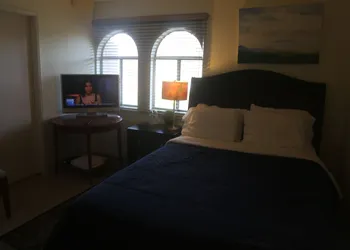 Bed and Breakfast in Hollywood Hills hotel thumbnail 8