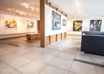 Lavish Suites - Two Story Loft - Downtown Toronto hotel thumbnail 3