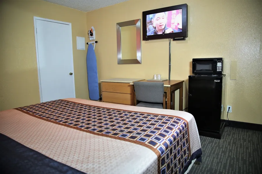 4 Star Motel hotel detail image 6