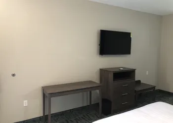 FairBridge Inn Express Memphis hotel thumbnail 2