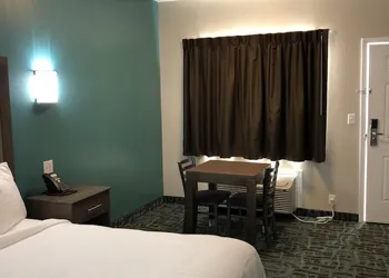 FairBridge Inn Express Memphis hotel thumbnail 3