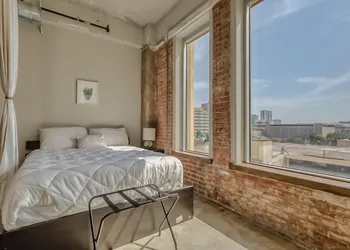 Luxury Downtown Dallas Stay by Amyfinehouse hotel thumbnail 8