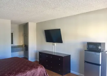 Super Stay Inn hotel thumbnail 4