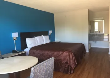 Super Stay Inn hotel thumbnail 5