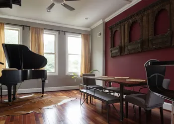Amazing DC Home with Rooftop Deck hotel thumbnail 8