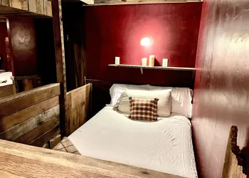 Amish Country Comfort hotel thumbnail 3