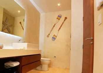 Central Park 103 H hotel thumbnail 7