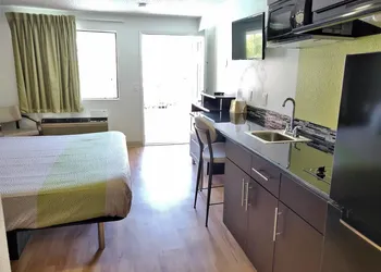 Studio 6 Fresno, CA - Extended Stay hotel thumbnail 8