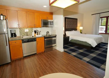 Heavenly Village Condos - Grand Residence hotel thumbnail 4